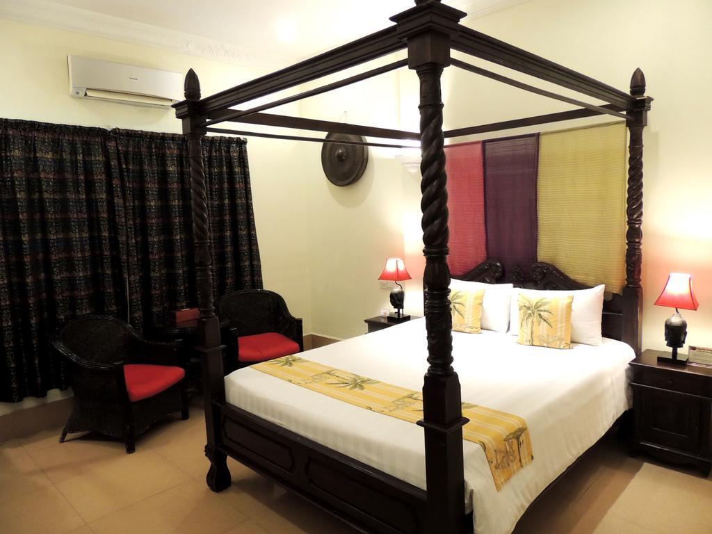 Bougainvillier Hotel Phnom Penh Exterior foto