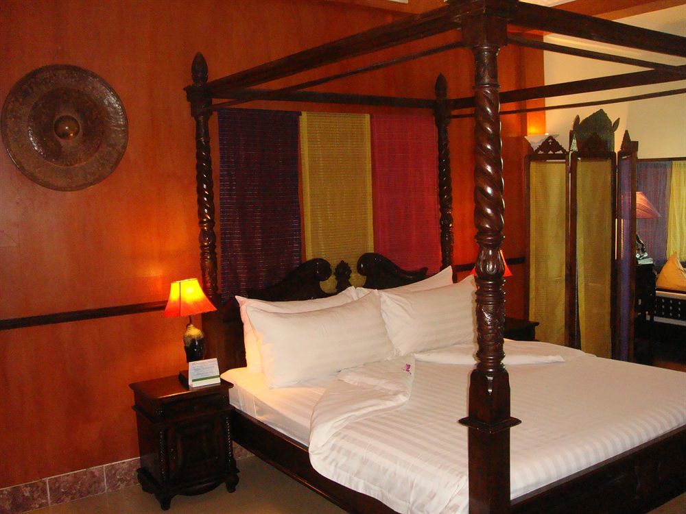 Bougainvillier Hotel Phnom Penh Exterior foto
